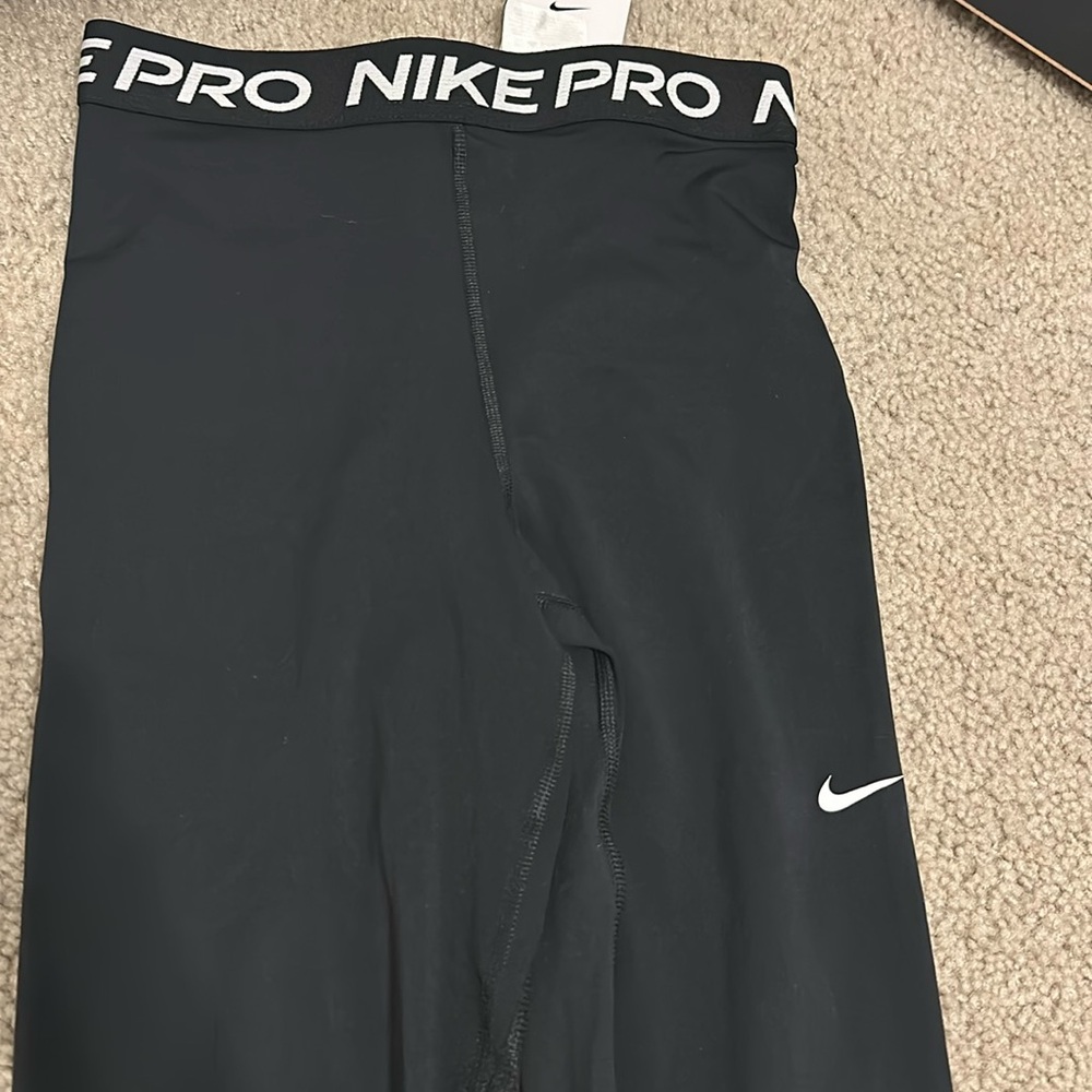 NWT Nike pro leggings